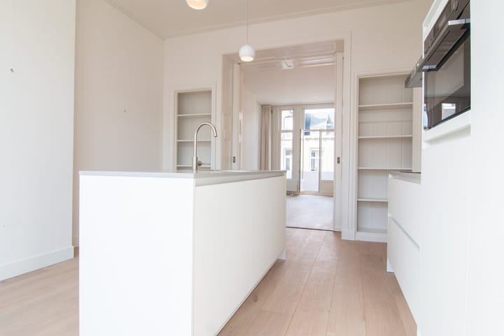 Foto 10 van Valeriusstraat 239-3