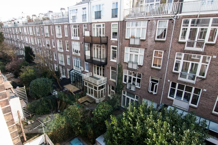 Foto 30 van Valeriusstraat 239-3