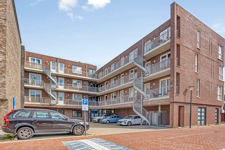 Foto 3 van Pleinbuurt 14