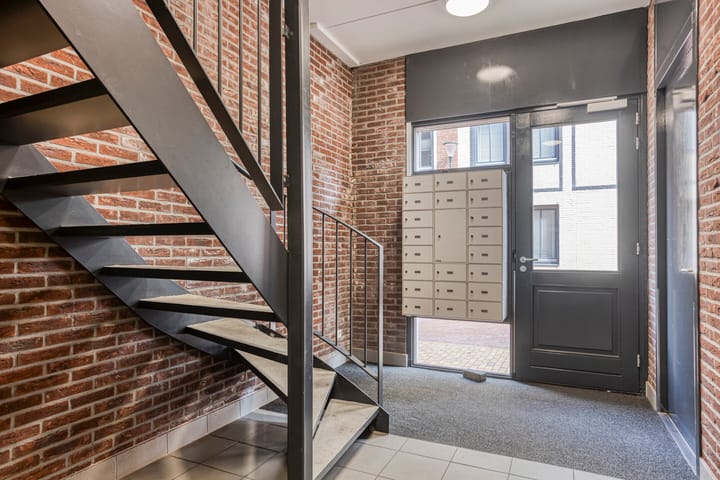 Foto 9 van Pleinbuurt 14