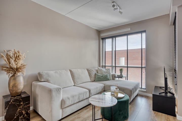 Foto 12 van Pleinbuurt 14