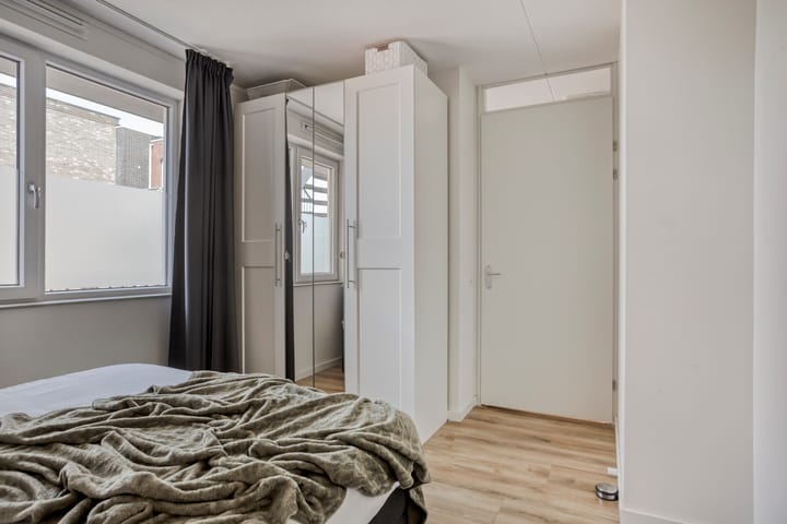 Foto 21 van Pleinbuurt 14