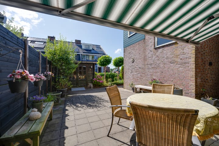 Photo 21 of Julianalaan 2-A