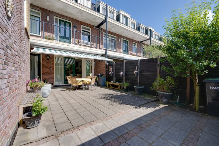 Photo 25 of Julianalaan 2-A