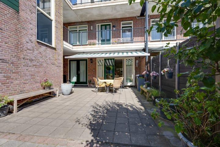 Photo 27 of Julianalaan 2-A