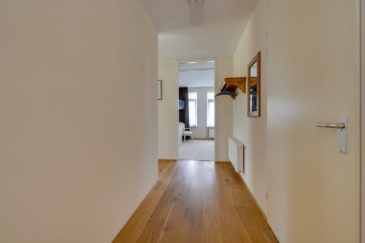 Photo 34 of Julianalaan 2-A