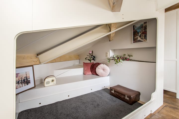 Foto 33 van Meidoornhof 27