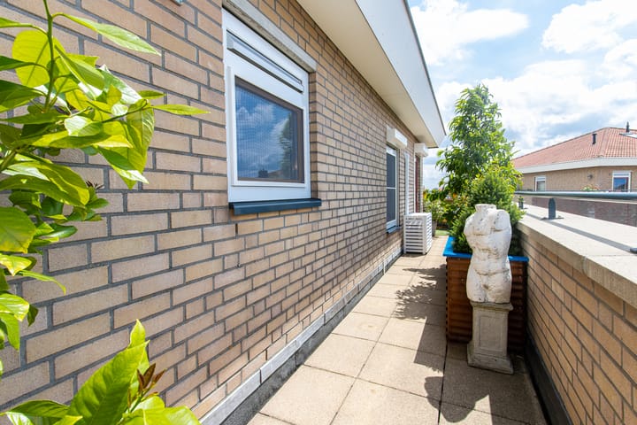 Foto 40 van Meidoornhof 27