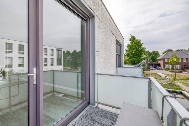 Foto 19 van Koetshuislaan 827