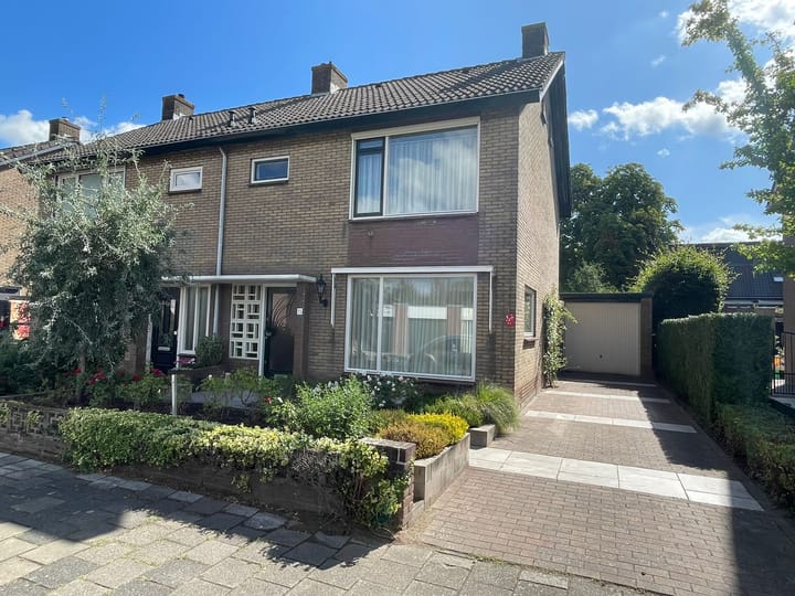 Foto 1 van Zocherstraat 15