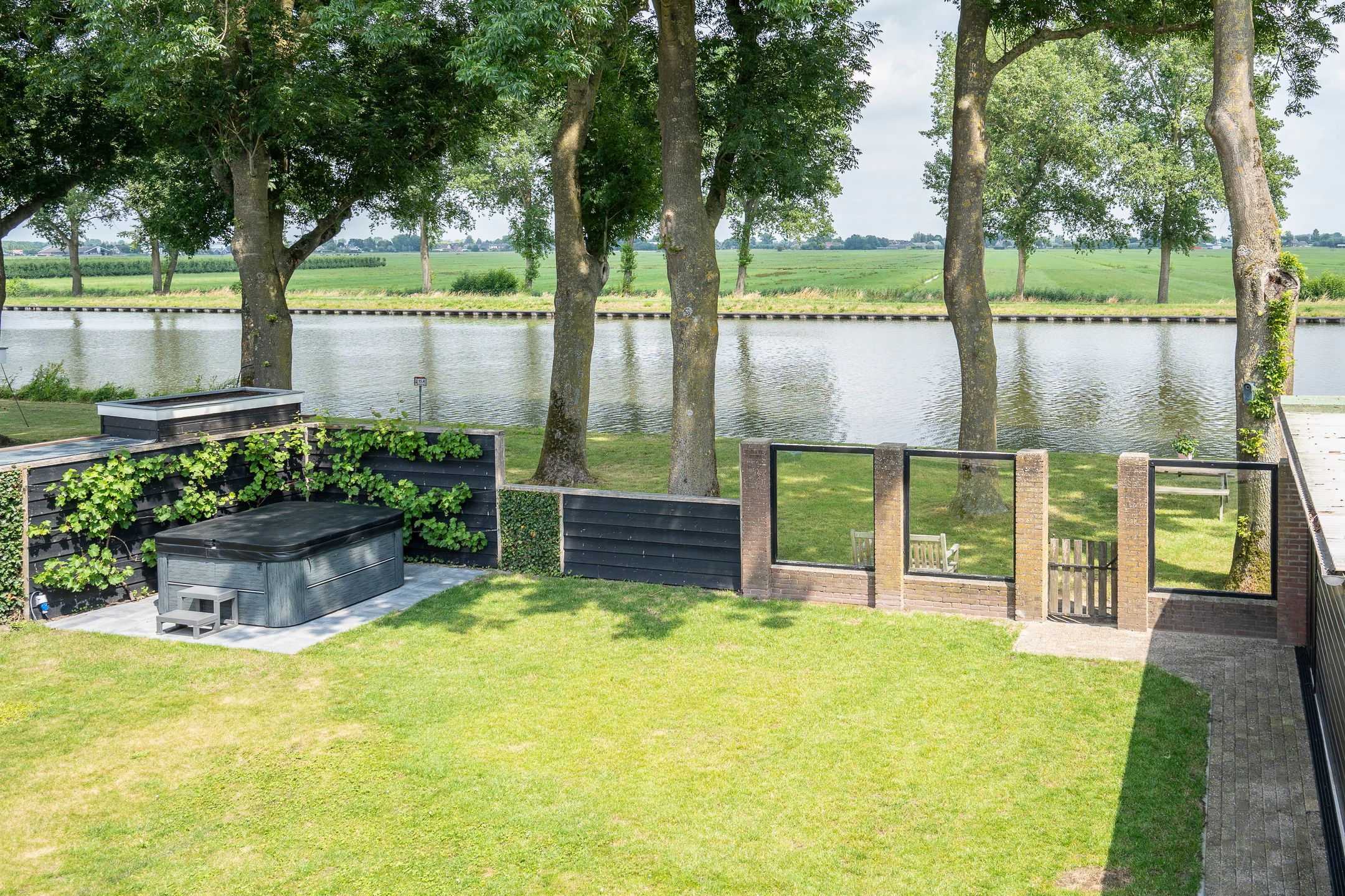 Foto 33 van Bazeldijk 57