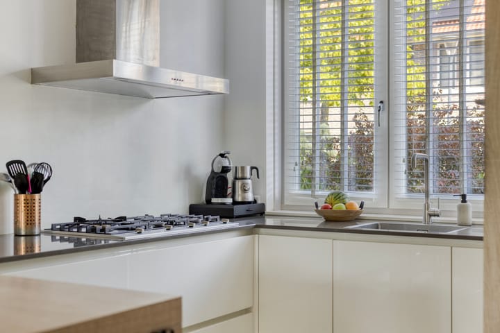 Foto 7 van Zwartbont 16