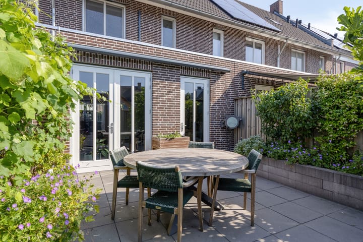 Foto 24 van Zwartbont 16