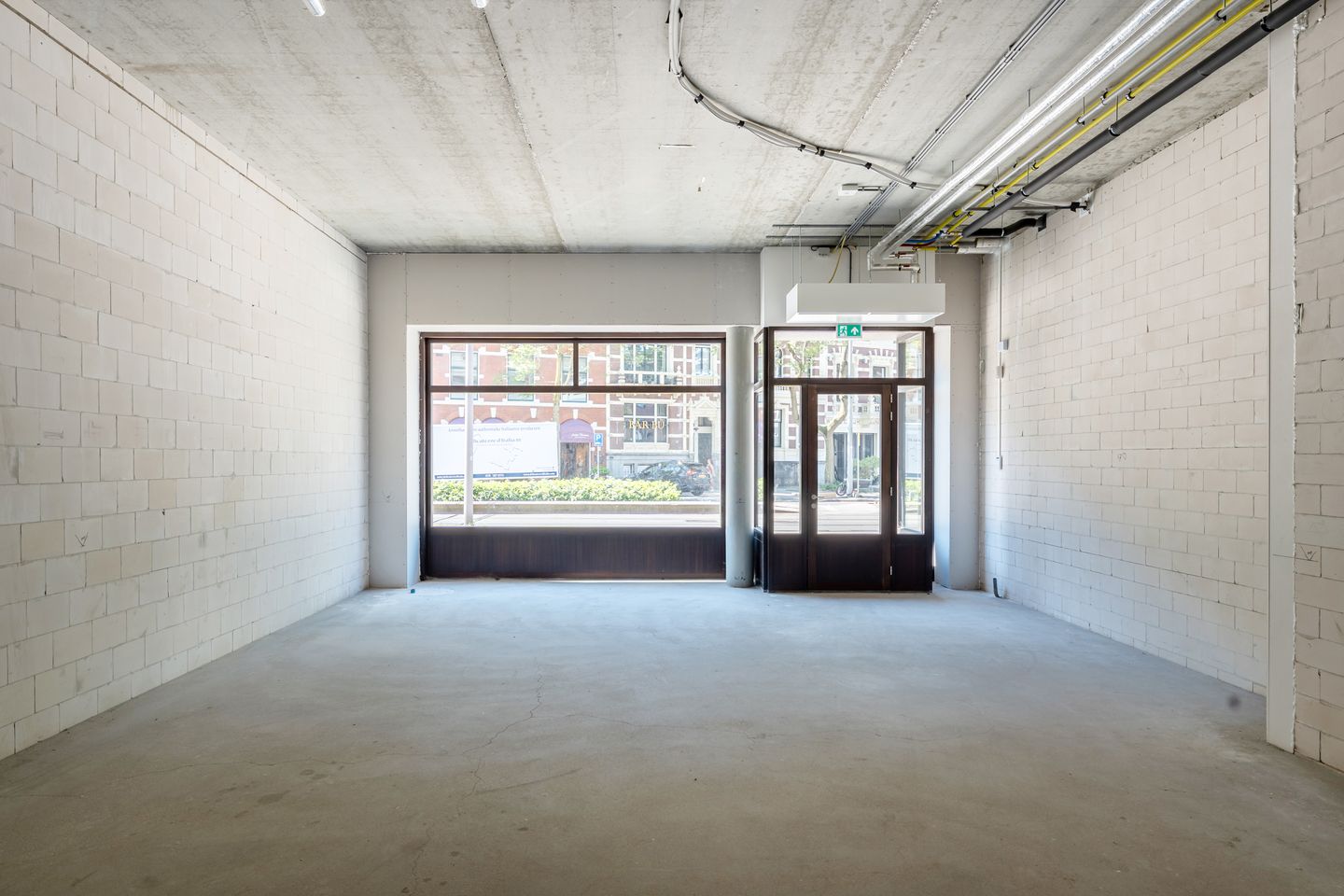 Bekijk foto 2 van Van Vollenhovenstraat 40