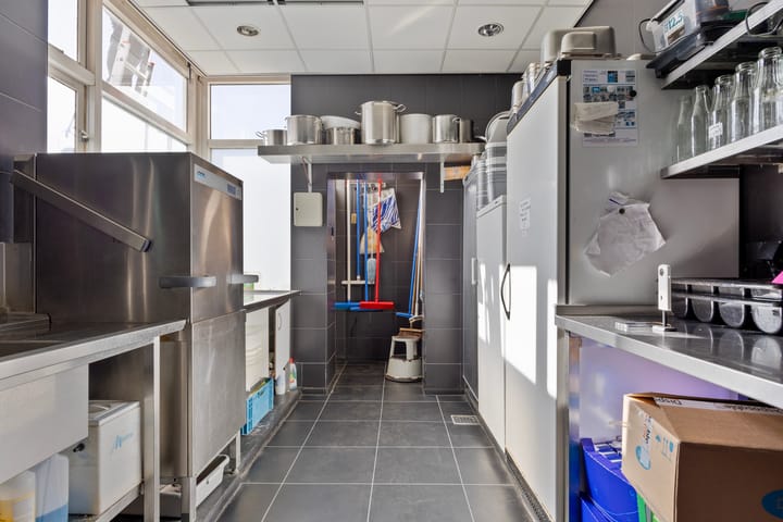 Photo 13 of Wilhelminastraat 6