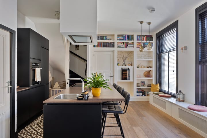 Photo 19 of Wilhelminastraat 6