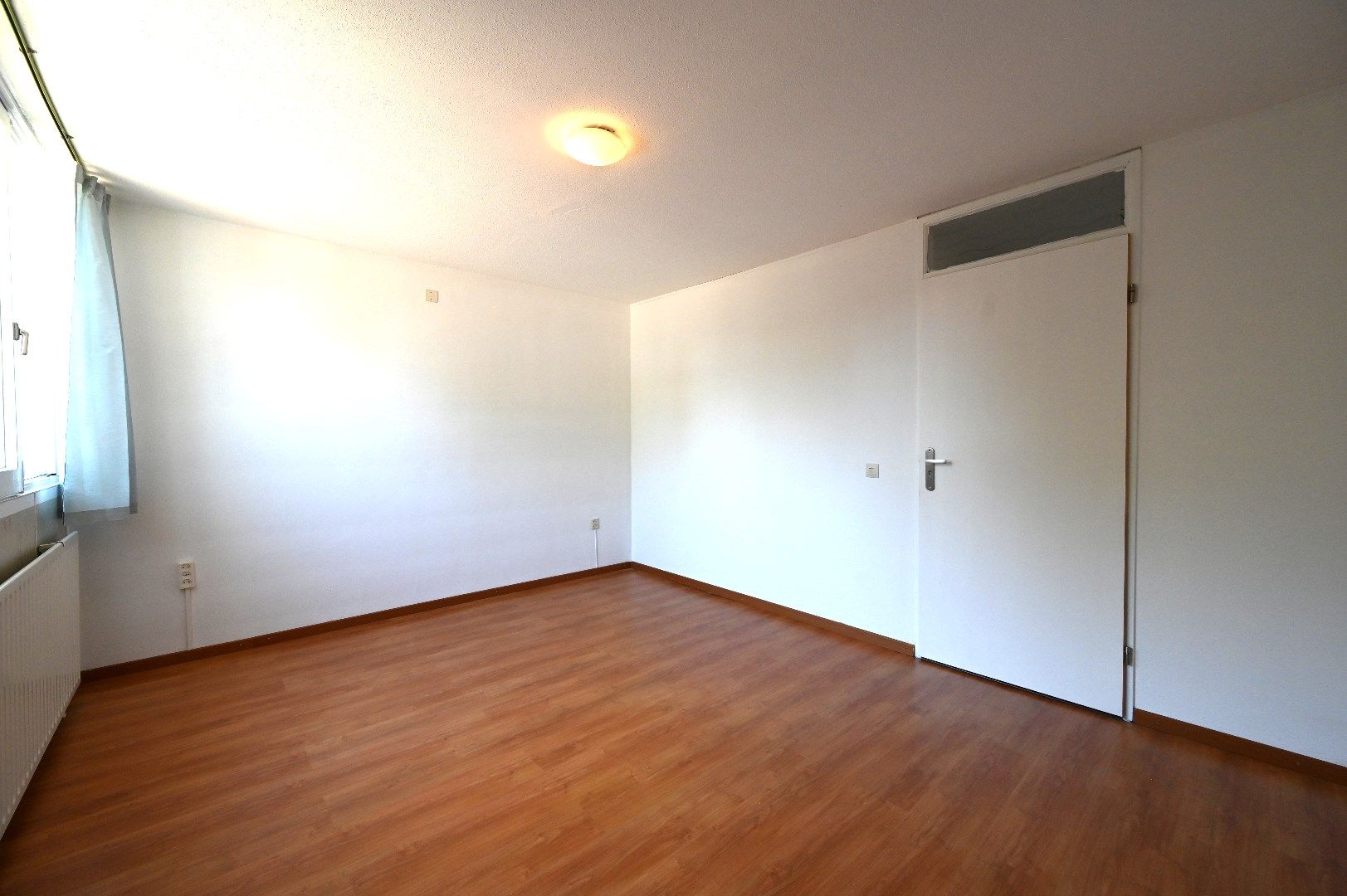 Photo 27 of Hubertusstraat 3