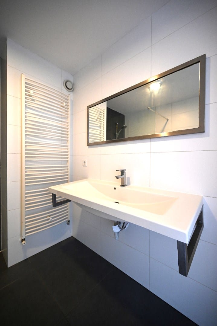 Photo 31 of Hubertusstraat 3