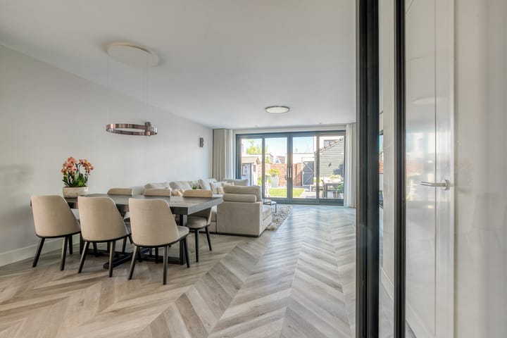 Foto 11 van Voorlader 1