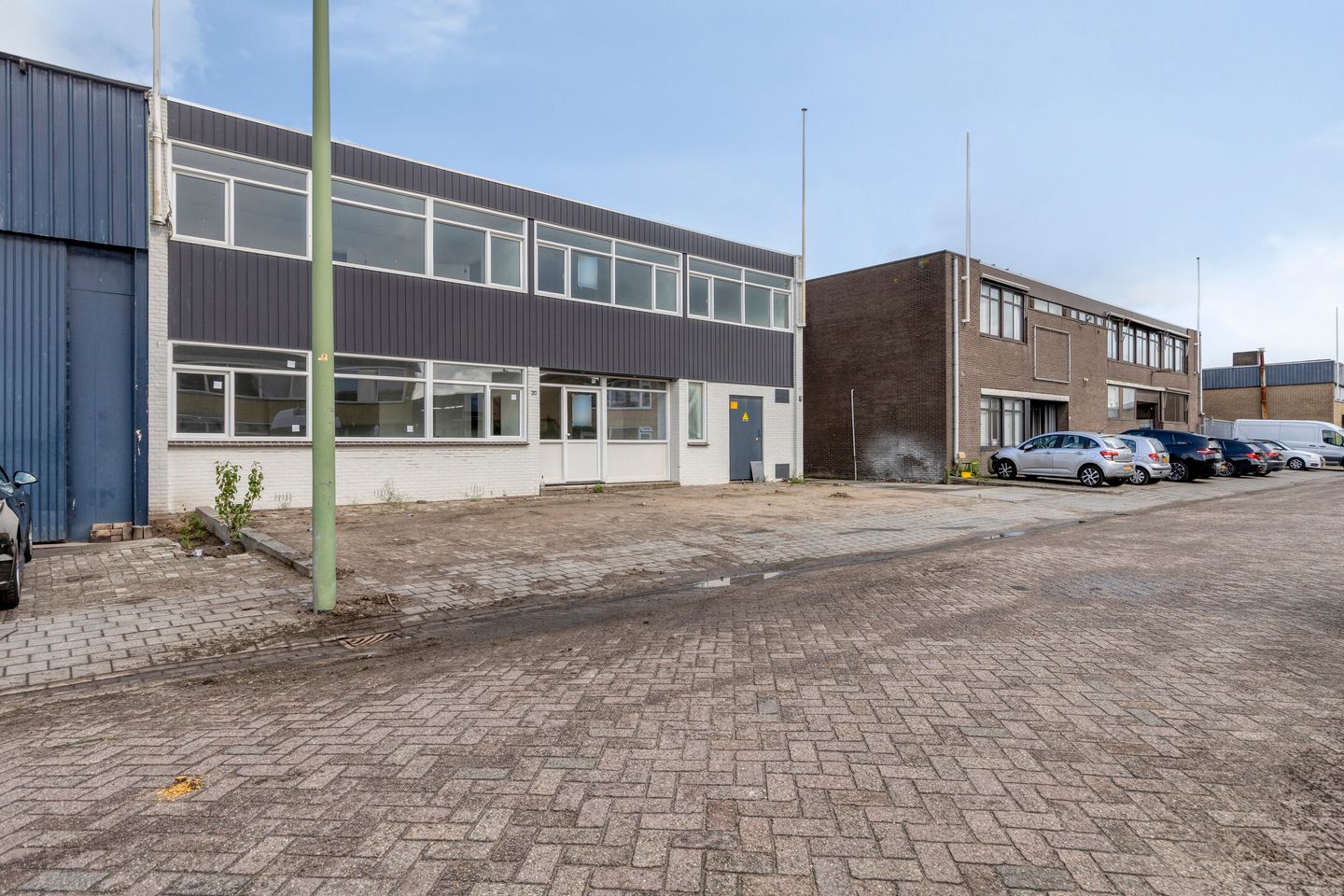 View photo 2 of Marconistraat 20
