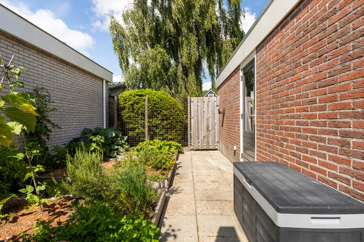 Foto 50 van Warring 65