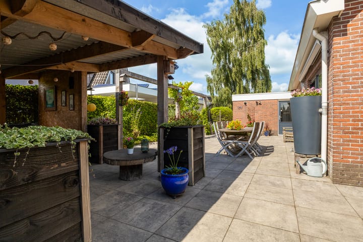 Foto 54 van Warring 65