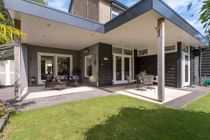 Foto 3 van 2e Vijverstraat 7