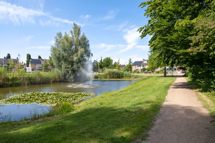 Foto 4 van 2e Vijverstraat 7