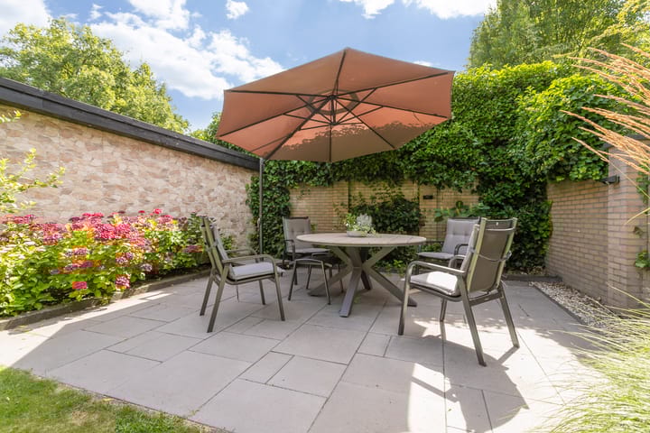 Foto 18 van 2e Vijverstraat 7