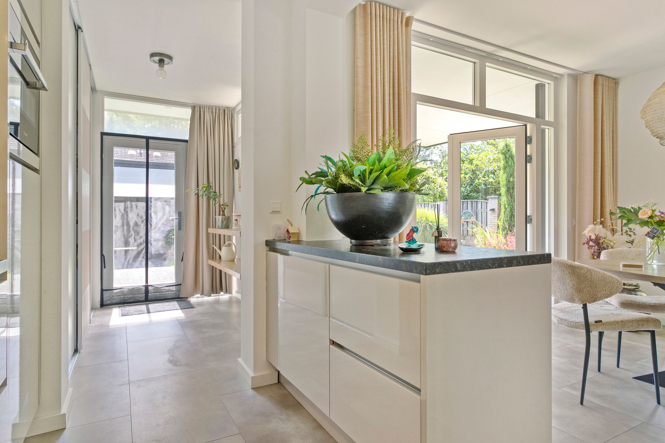 Photo 21 of 2e Vijverstraat 7