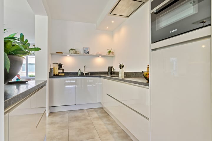 Foto 23 van 2e Vijverstraat 7