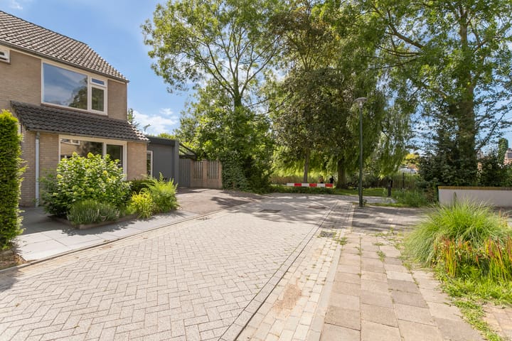 Foto 43 van 2e Vijverstraat 7