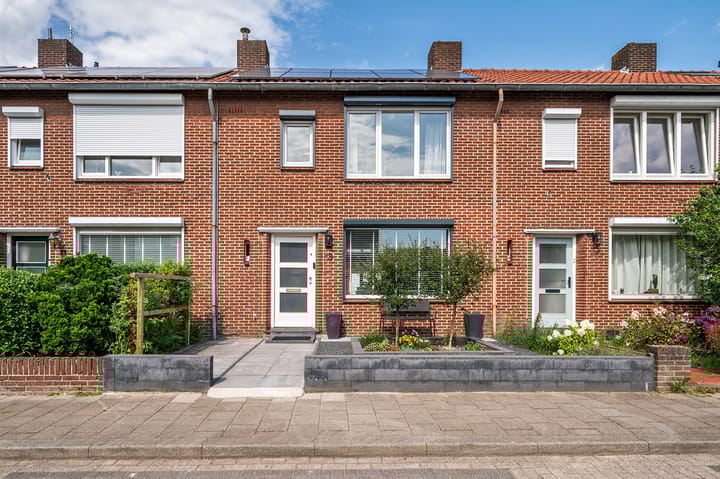 Foto 1 van Schwarzenbergstraat 13