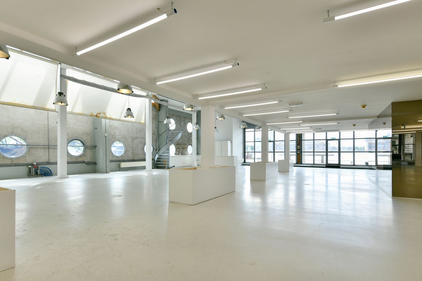 Bekijk foto 5 van Grasweg 79