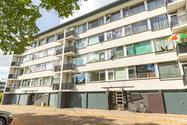 Foto 28 van Jacob van Ruijsdaelstraat 52-A