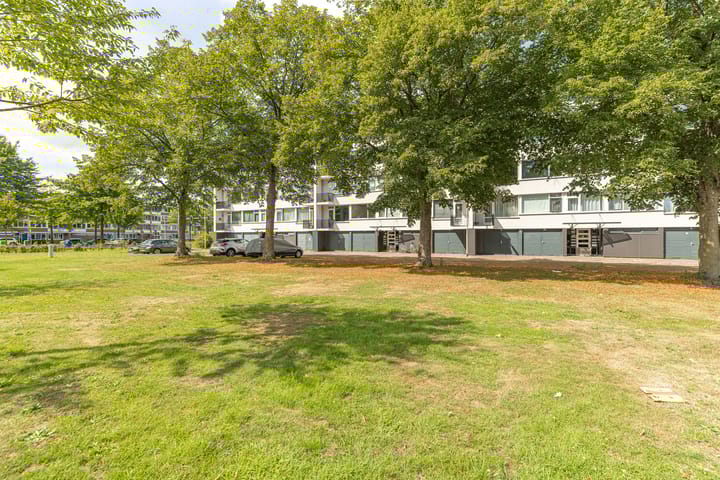 Foto 32 van Jacob van Ruijsdaelstraat 52-A