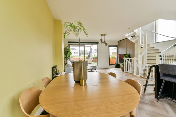 Photo 16 of Wolbrantskerkweg 59