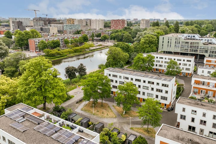 Photo 37 of Wolbrantskerkweg 59