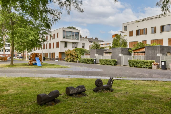 Photo 39 of Wolbrantskerkweg 59