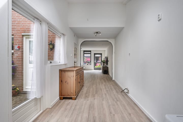 Foto 16 van Gouwe 24