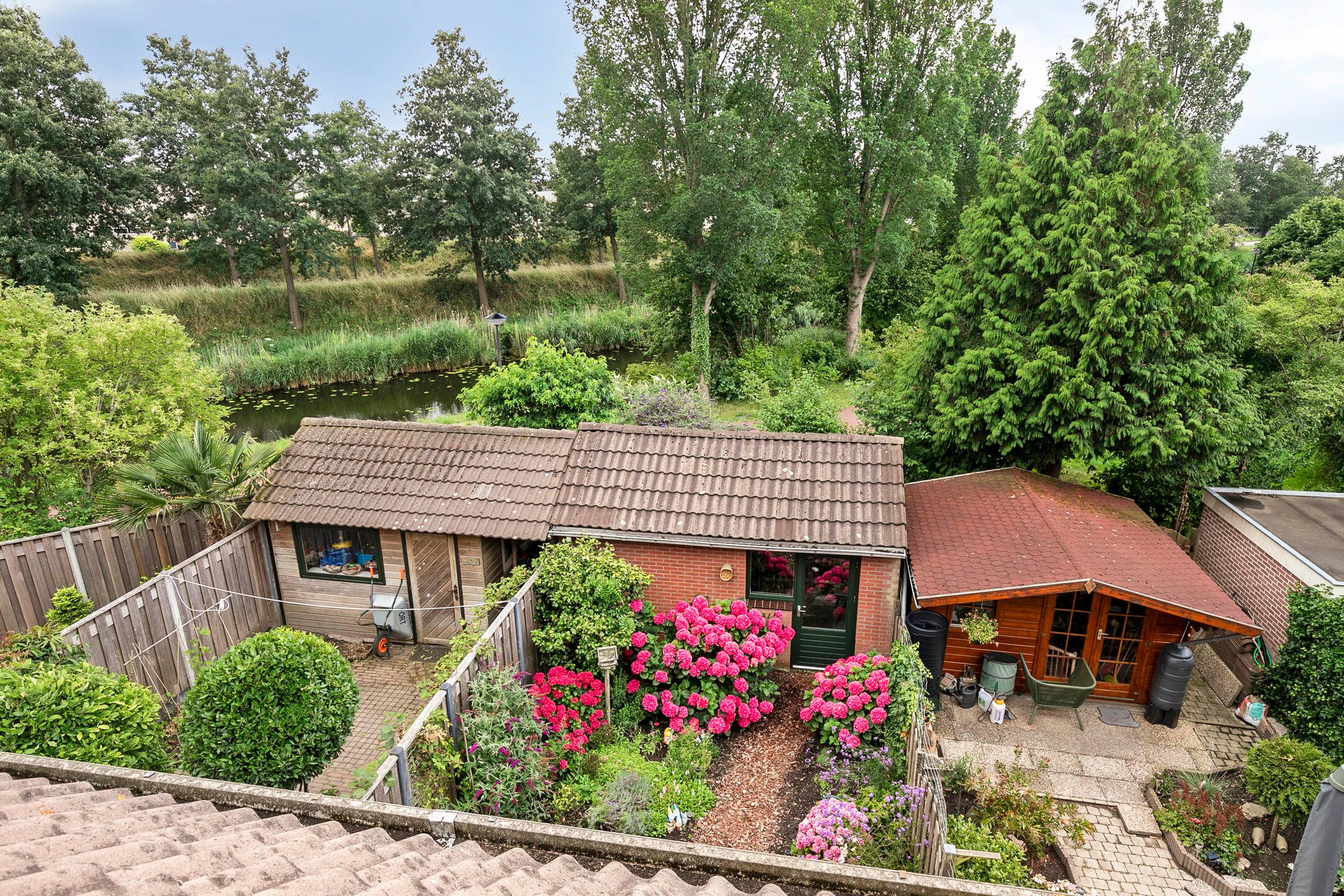 Photo 39 of Gouwe 24