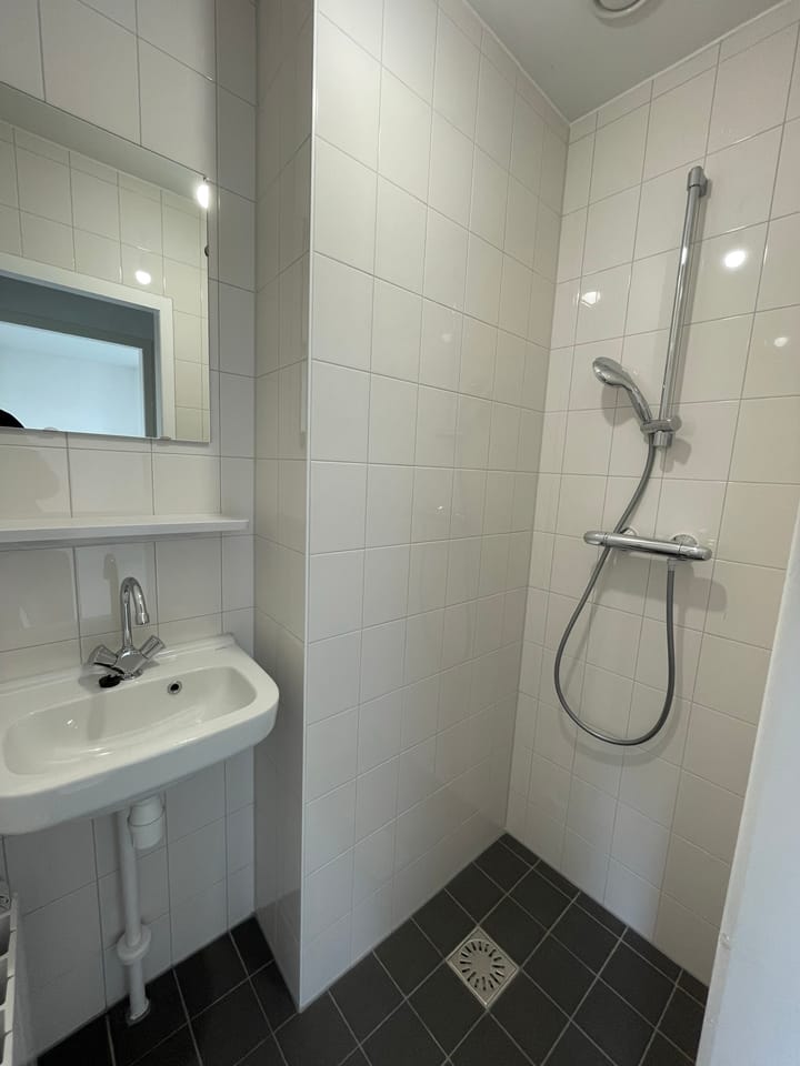 Foto 14 van Henriëtte Ronnerplein 12