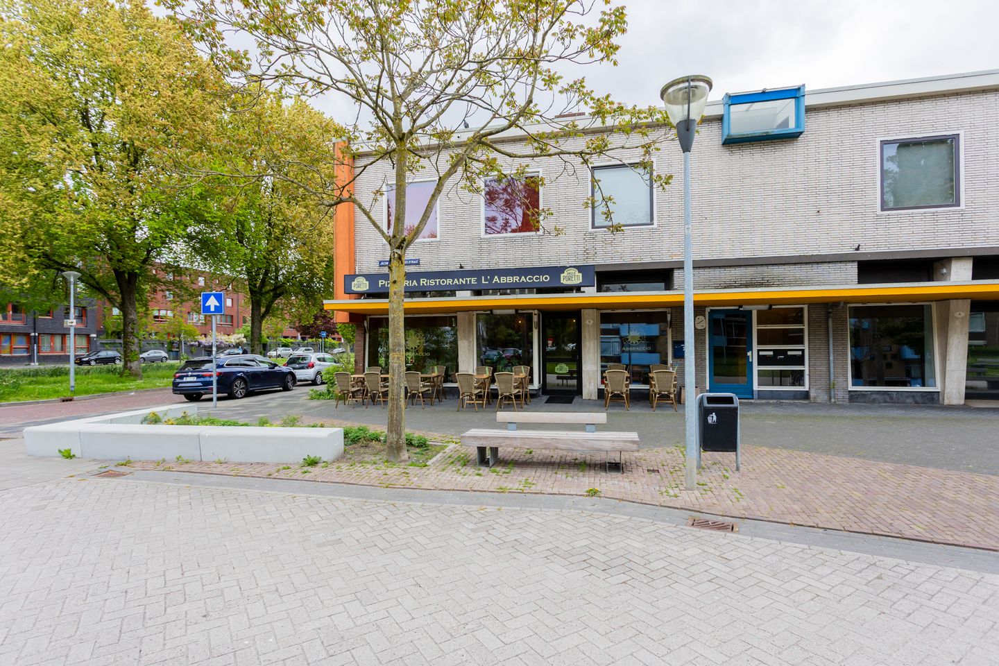 Bekijk foto 2 van Jacob van Ruysdaelstraat 2