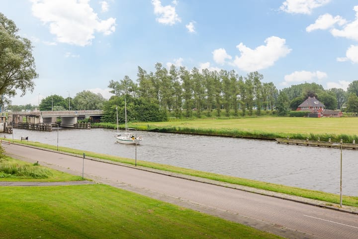 Foto 28 van van Harinxmaplein 96