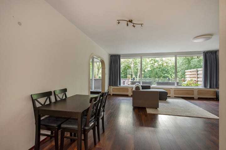 Foto 15 van Aart van der Leeuwlaan 18