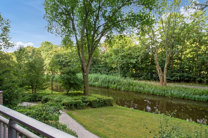 Foto 26 van Aart van der Leeuwlaan 18