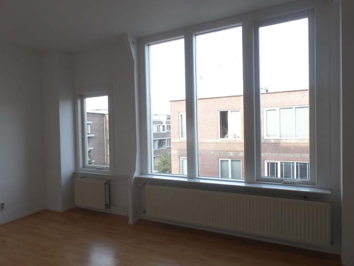 Foto 23 van Azaleastraat 42