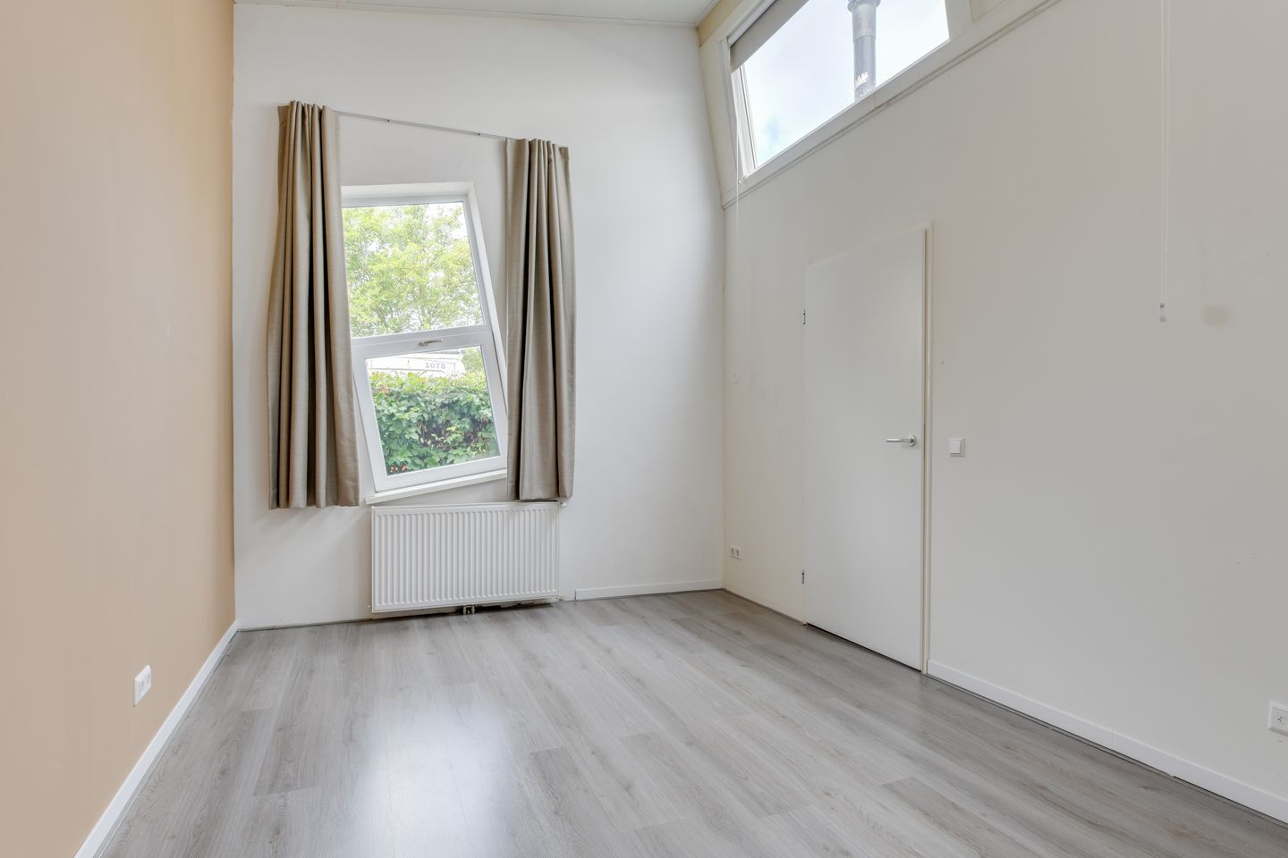 Photo 20 of Sperwerstraat 23-A