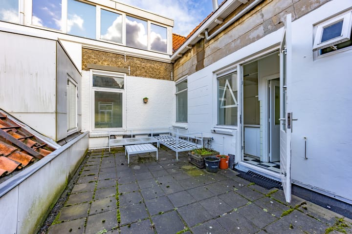 Foto 9 van Clarenstraat 6