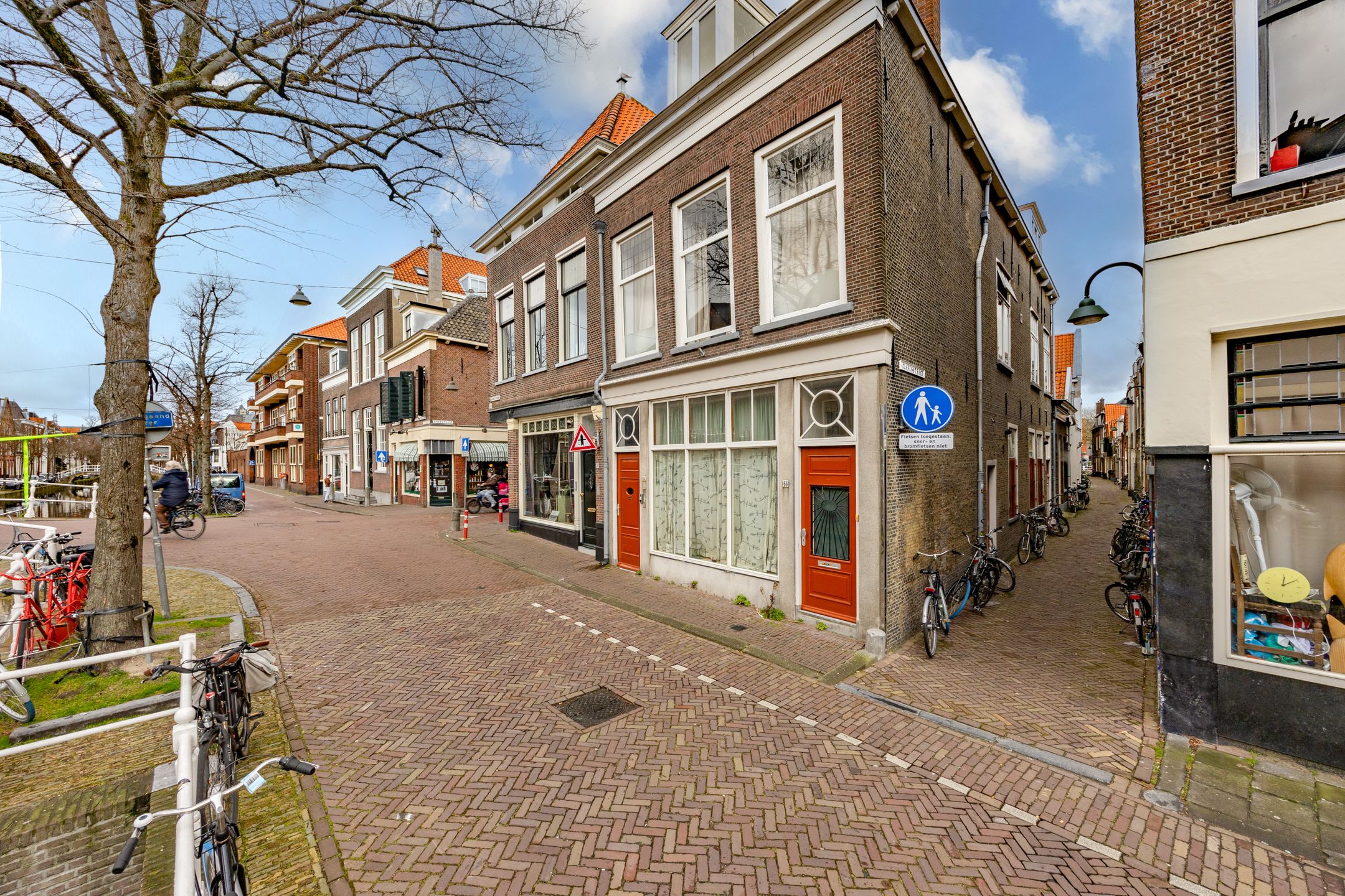 Foto 24 van Clarenstraat 6